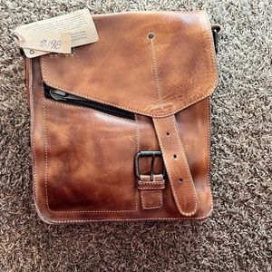 BedStu Crossbody